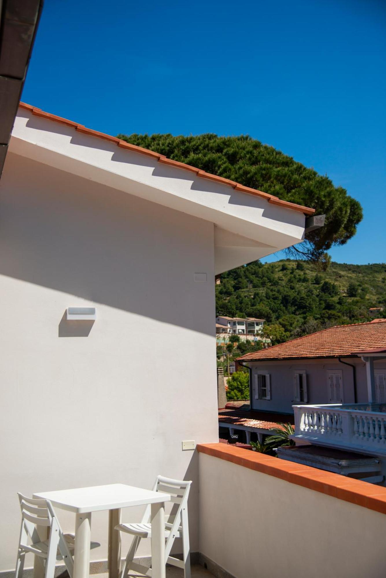 Residence Hotel Villa Mare Portoferraio Exterior foto
