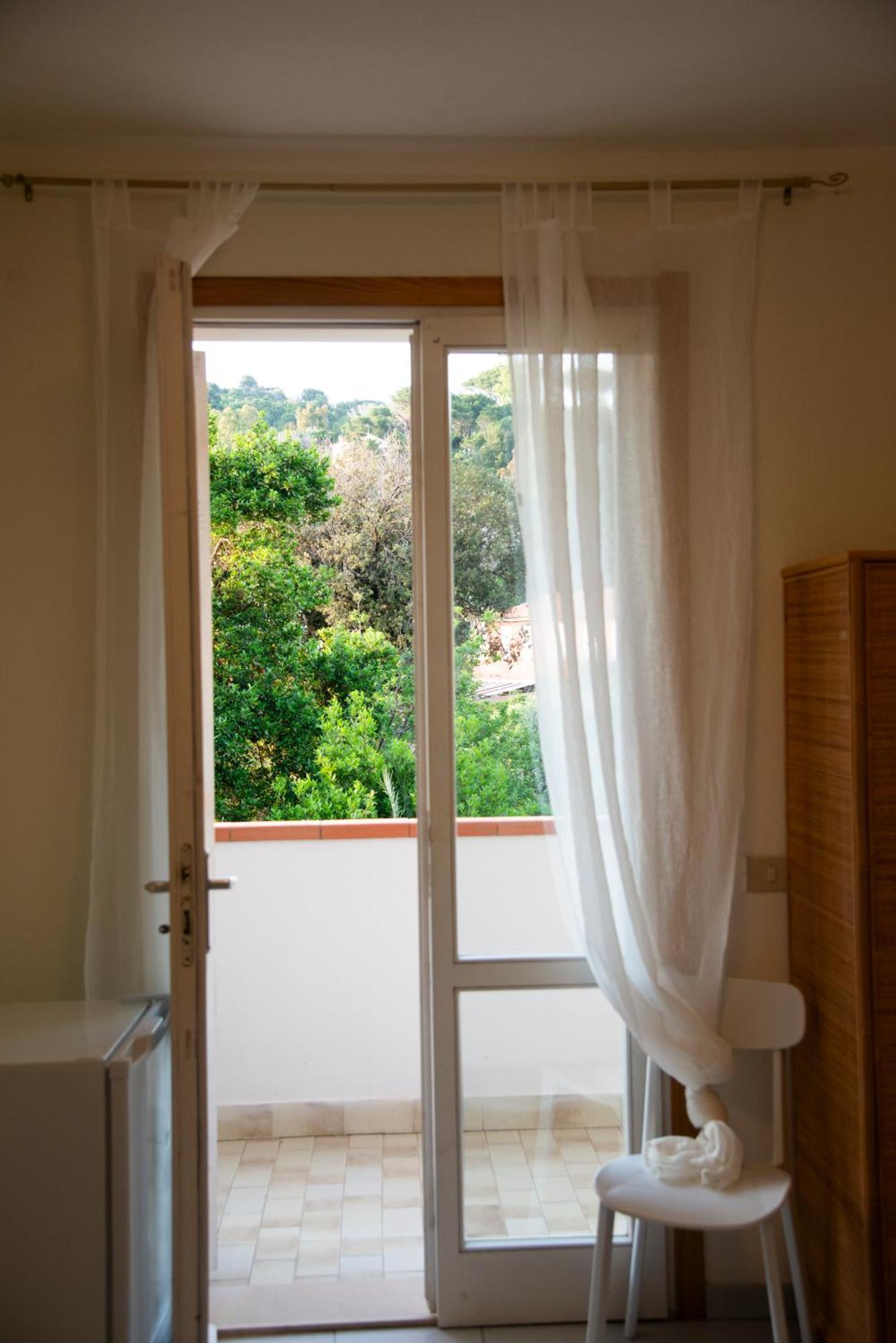 Residence Hotel Villa Mare Portoferraio Exterior foto